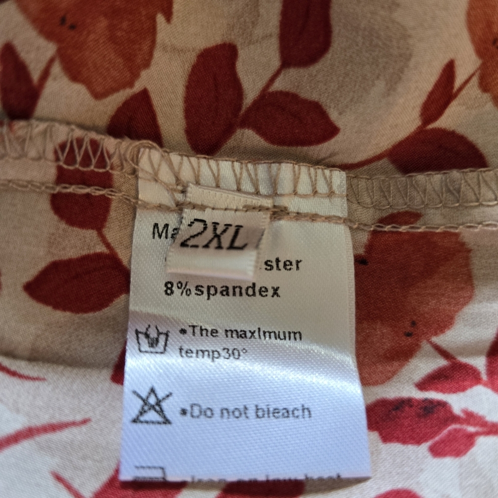 Floral Rust and Off-White Women's Shell - Picture 6 of 9